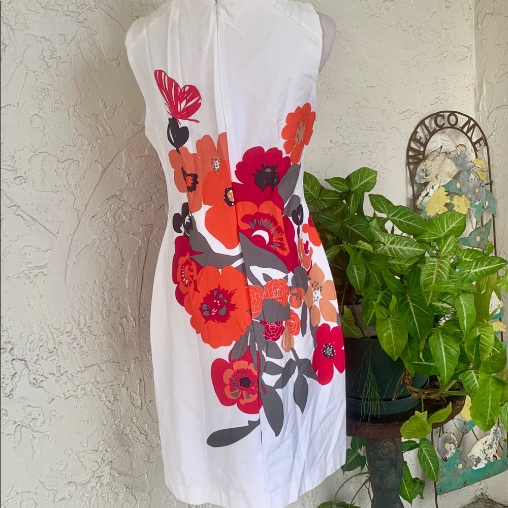 Poppy Burst on White STUDIO I Sleeveless Dress